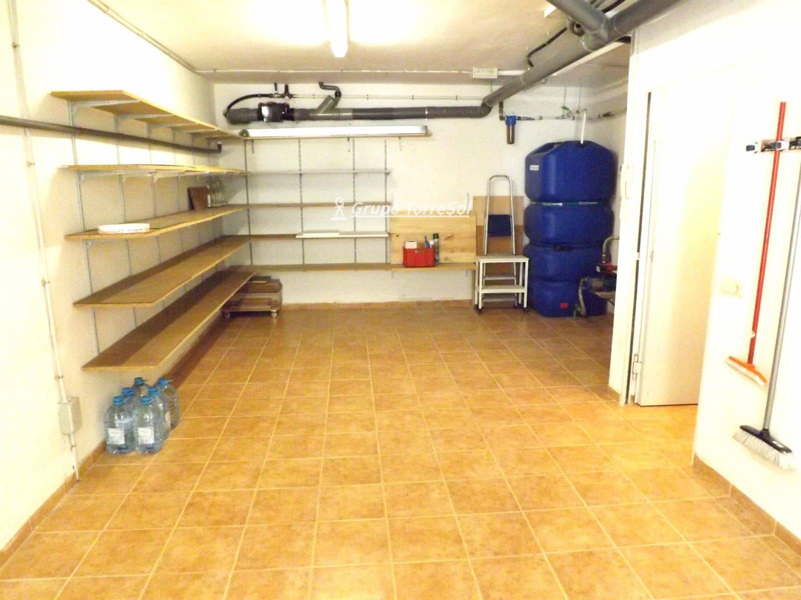 5 makuuhuone Omakotitalo myytävänä paikassa Segur de Calafell mukana 
autotalli - 365 000 € (Ref: 9536191)