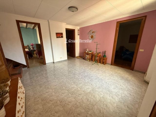 4 soveværelse Villa til salg i Masllorenç - € 200.000 (Ref: 9536194)