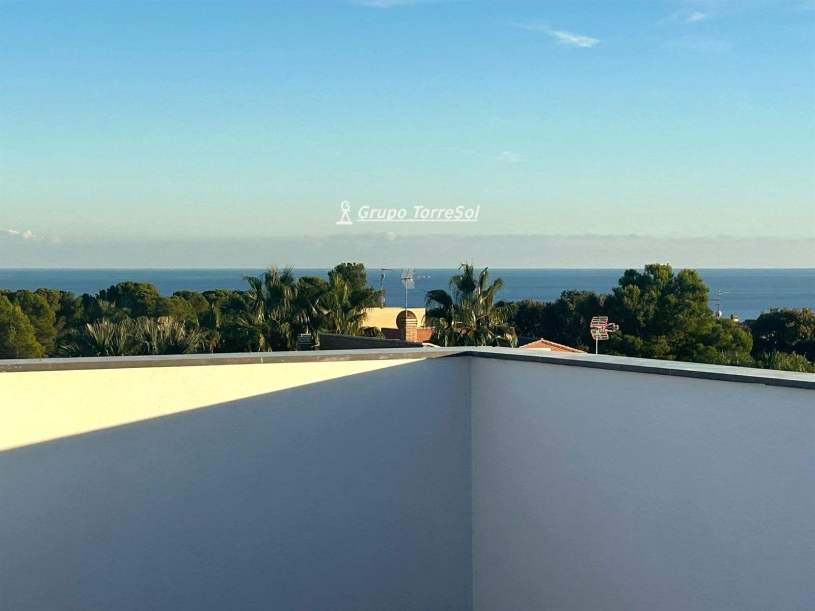 5 soveværelse Villa til salg i Calafell med swimmingpool garage - € 795.000 (Ref: 9536203)