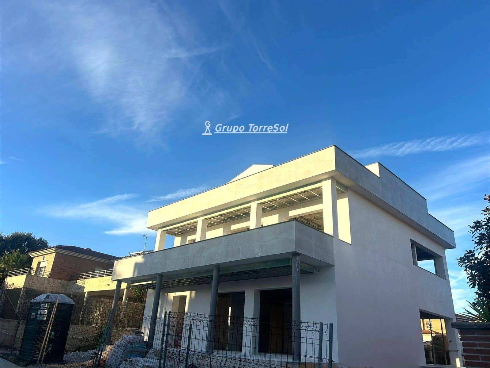 5 soveværelse Villa til salg i Calafell med swimmingpool garage - € 795.000 (Ref: 9536203)