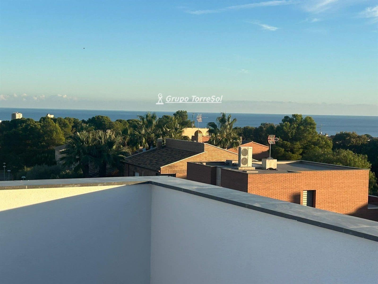 5 soveværelse Villa til salg i Calafell med swimmingpool garage - € 795.000 (Ref: 9536203)