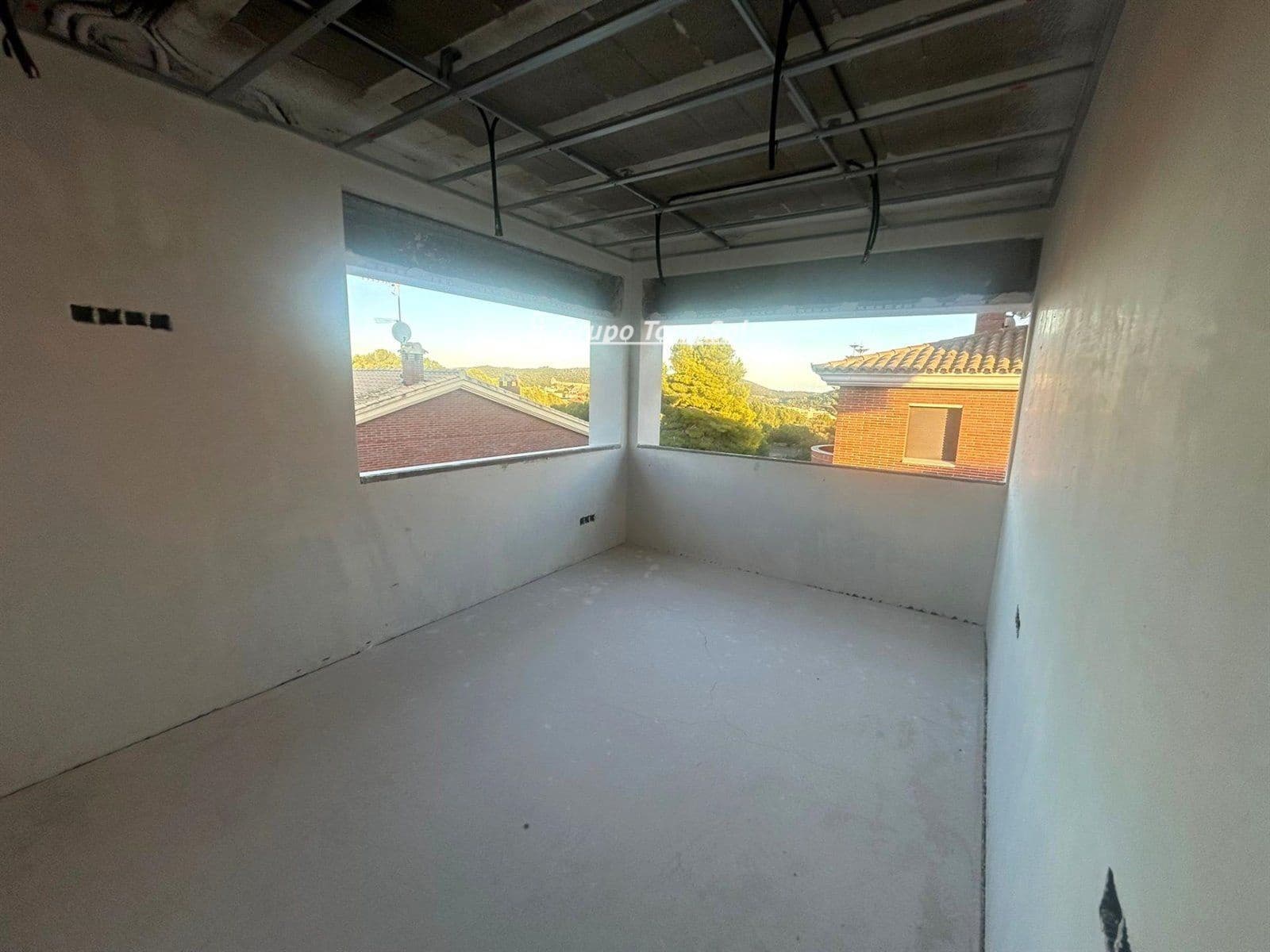 5 soveværelse Villa til salg i Calafell med swimmingpool garage - € 795.000 (Ref: 9536203)