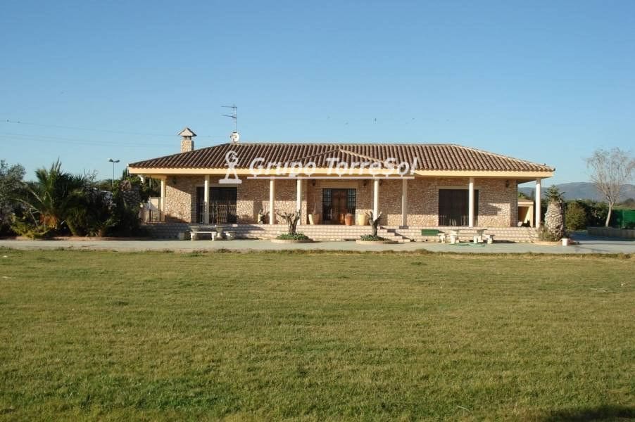 5 sovrum Villa till salu i Santa Oliva med pool - 675 000 € (Ref: 9536204)