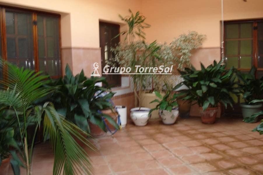 5 sovrum Villa till salu i Santa Oliva med pool - 675 000 € (Ref: 9536204)