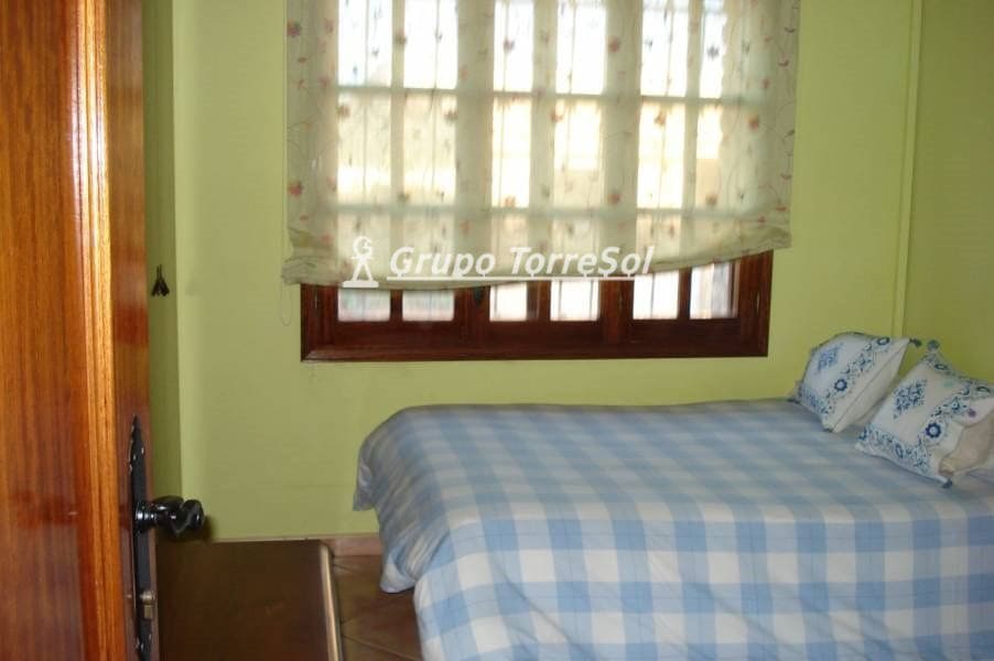 5 sovrum Villa till salu i Santa Oliva med pool - 675 000 € (Ref: 9536204)