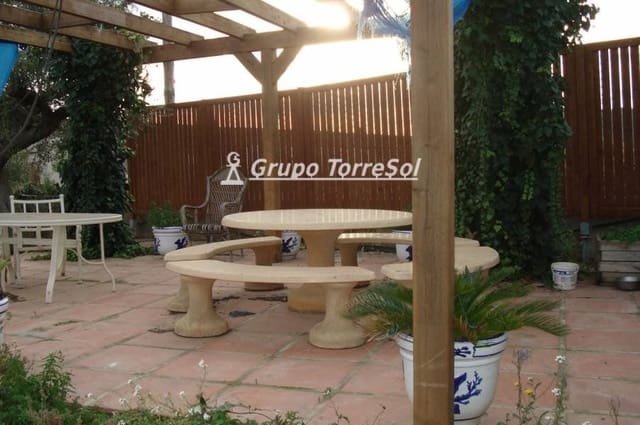 5 sovrum Villa till salu i Santa Oliva med pool - 675 000 € (Ref: 9536204)