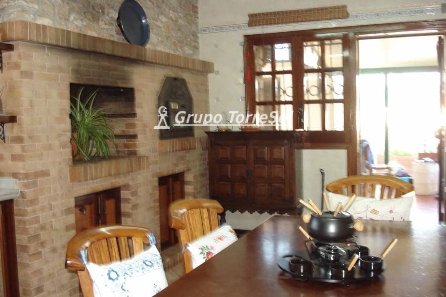 5 sovrum Villa till salu i Santa Oliva med pool - 675 000 € (Ref: 9536204)