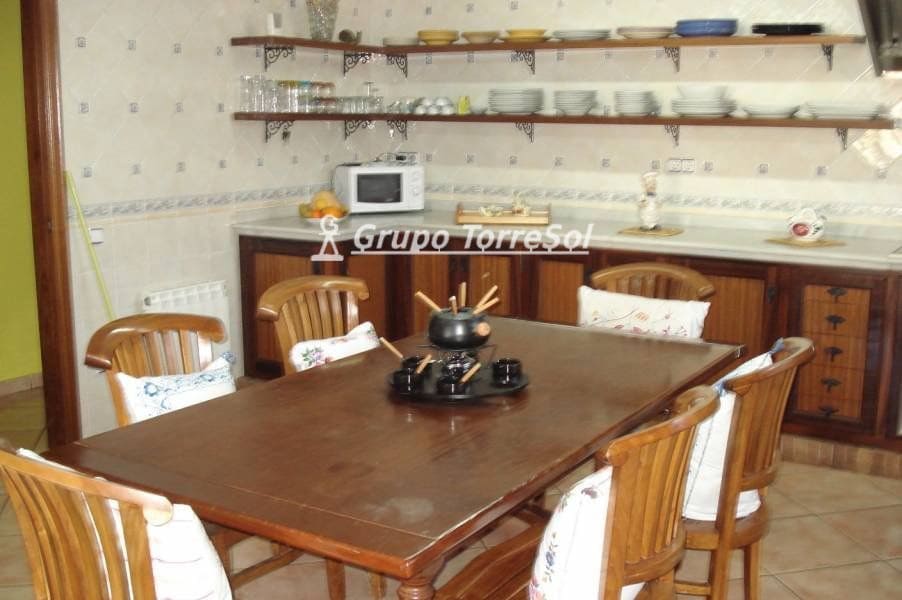 5 sovrum Villa till salu i Santa Oliva med pool - 675 000 € (Ref: 9536204)