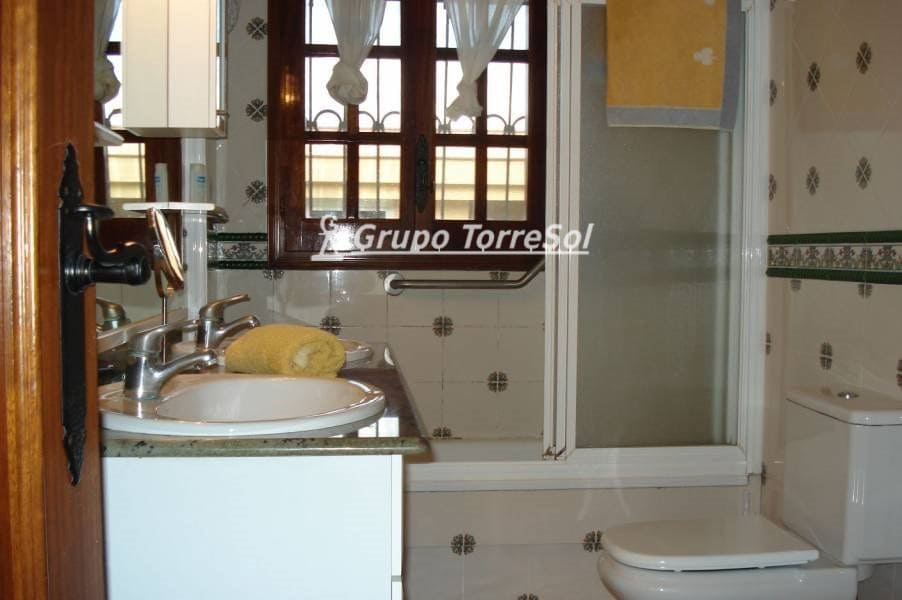 5 sovrum Villa till salu i Santa Oliva med pool - 675 000 € (Ref: 9536204)