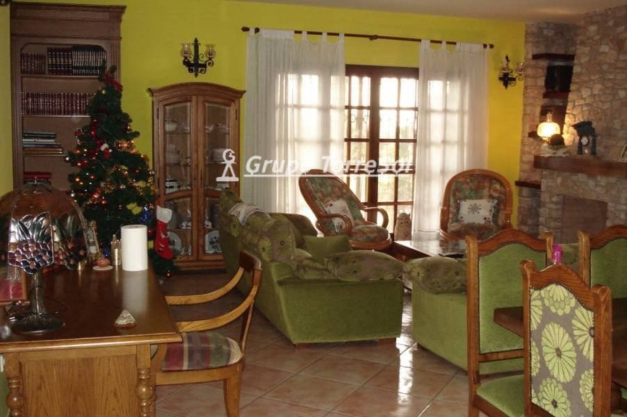 5 sovrum Villa till salu i Santa Oliva med pool - 675 000 € (Ref: 9536204)