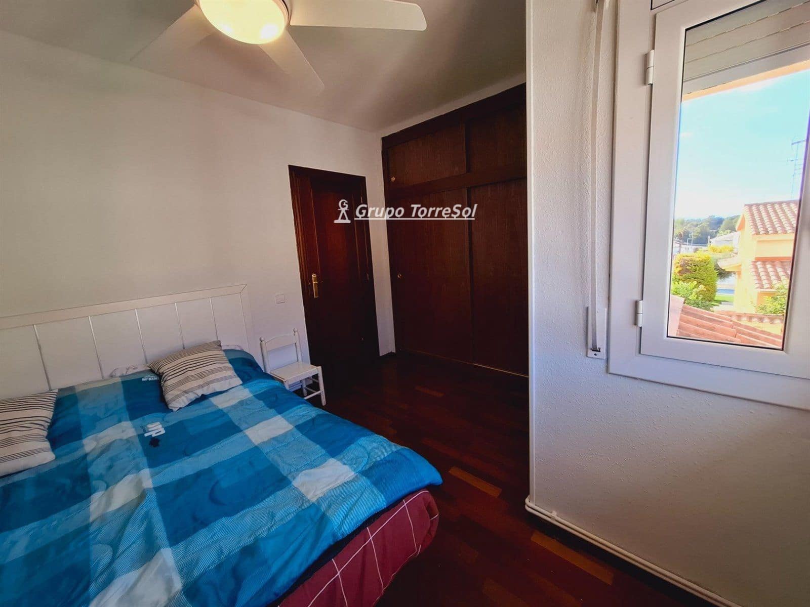 4 makuuhuone Omakotitalo myytävänä paikassa Calafell mukana uima-altaan 
autotalli - 480 000 € (Ref: 9536206)