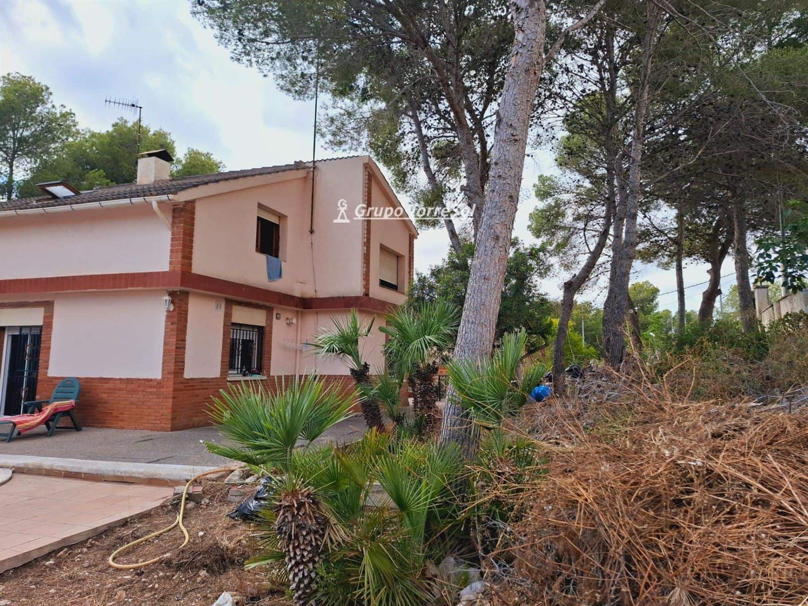 5 camera da letto Villa in vendita in Calafell con piscina - 325.000 € (Rif: 9536210)
