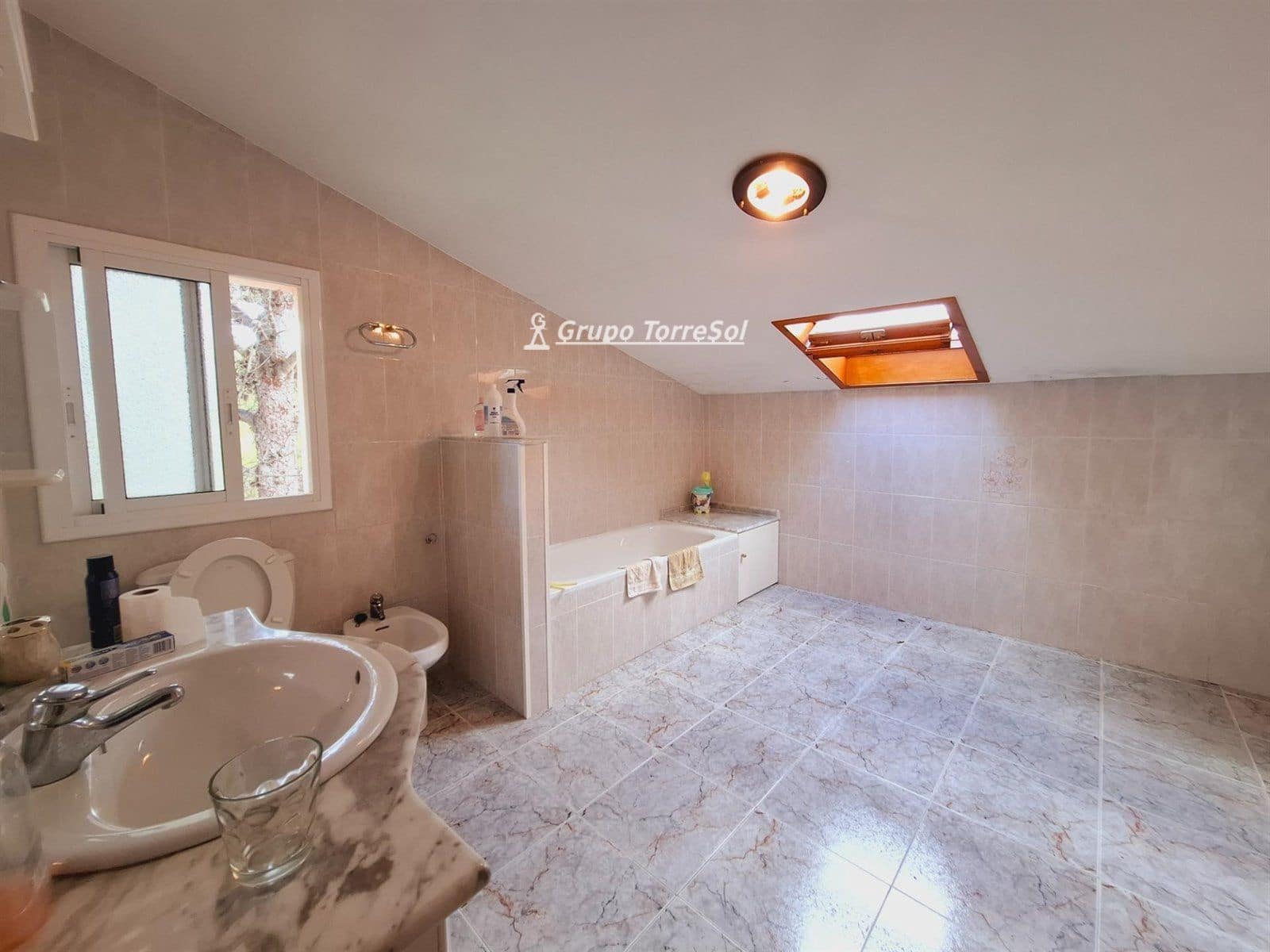 5 camera da letto Villa in vendita in Calafell con piscina - 325.000 € (Rif: 9536210)