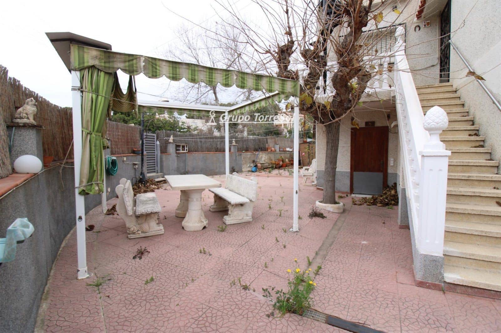 4 soveværelse Byhus til salg i Cunit med garage - € 260.000 (Ref: 9536214)