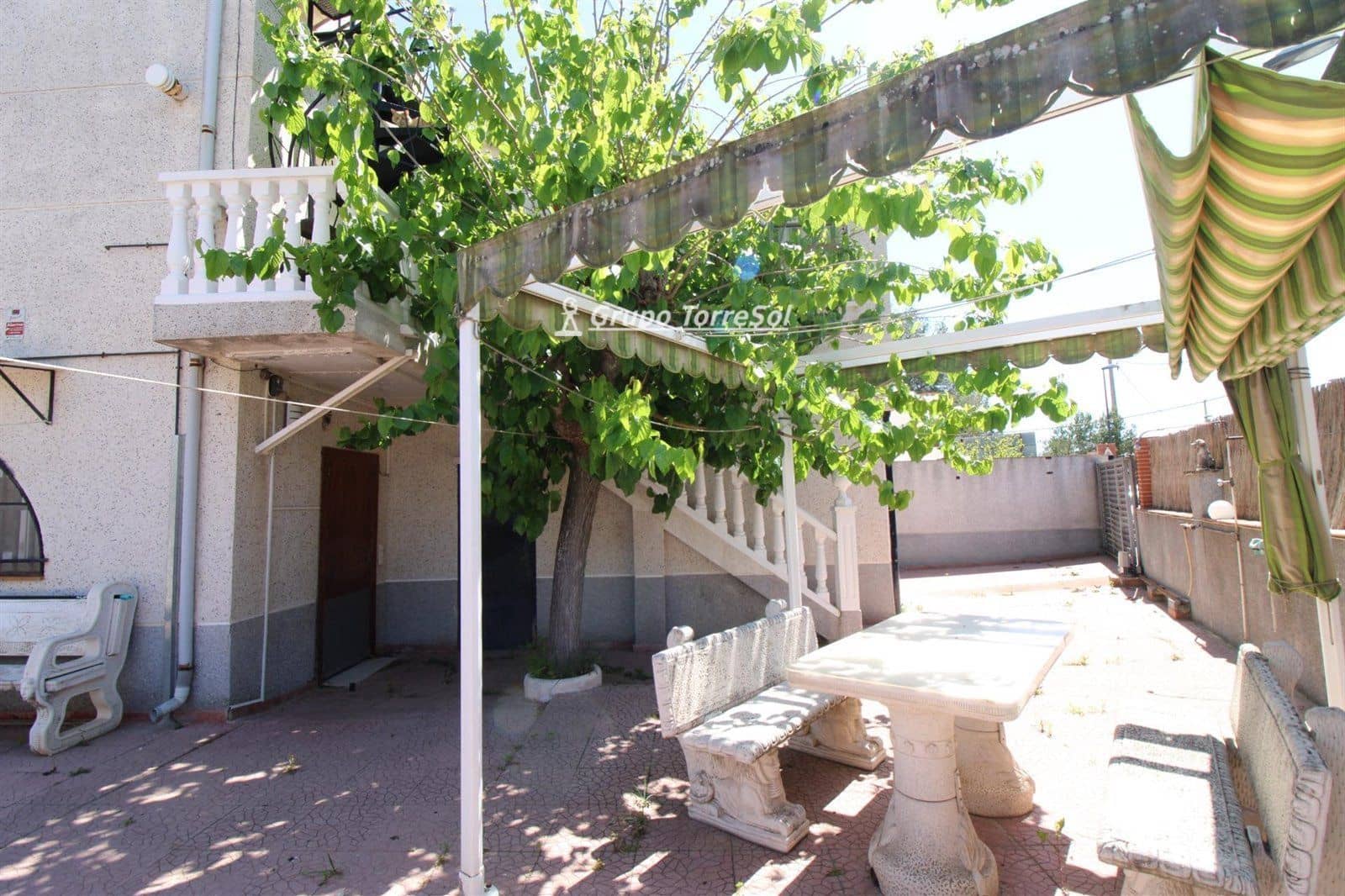 4 soveværelse Byhus til salg i Cunit med garage - € 260.000 (Ref: 9536214)