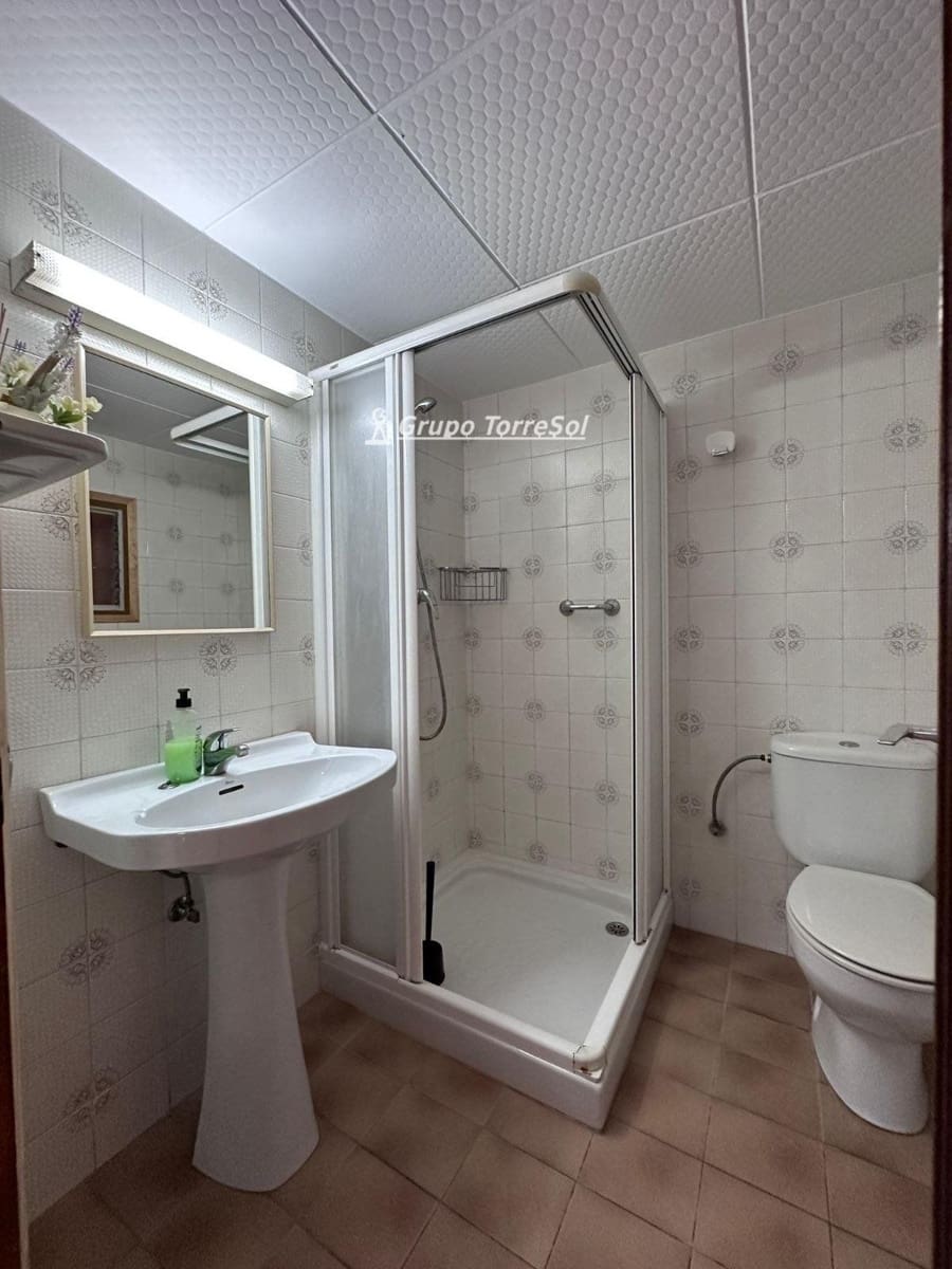 4 makuuhuone Omakotitalo myytävänä paikassa Sant Jaume dels Domenys mukana 
autotalli - 235 000 € (Ref: 9536218)