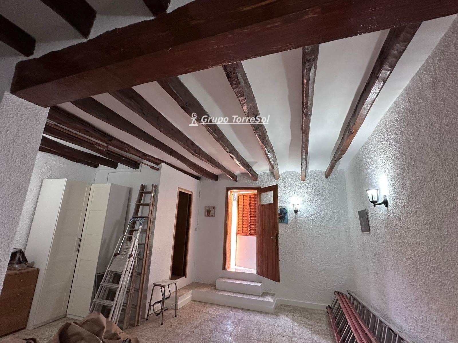 4 makuuhuone Omakotitalo myytävänä paikassa Sant Jaume dels Domenys mukana 
autotalli - 235 000 € (Ref: 9536218)