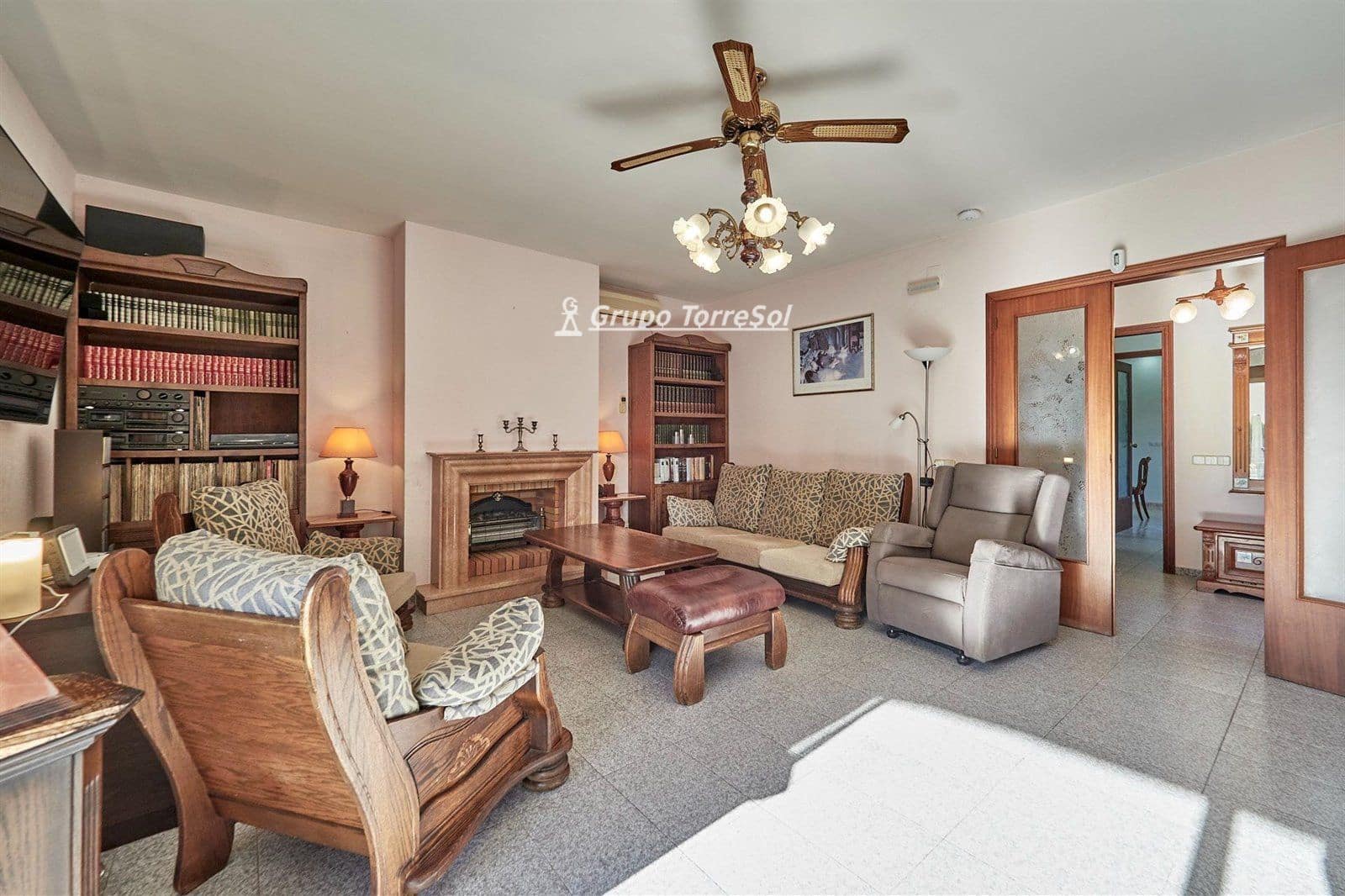 4 slaapkamer Villa te koop in El Vendrell met zwembad - € 450.000 (Ref: 9536223)