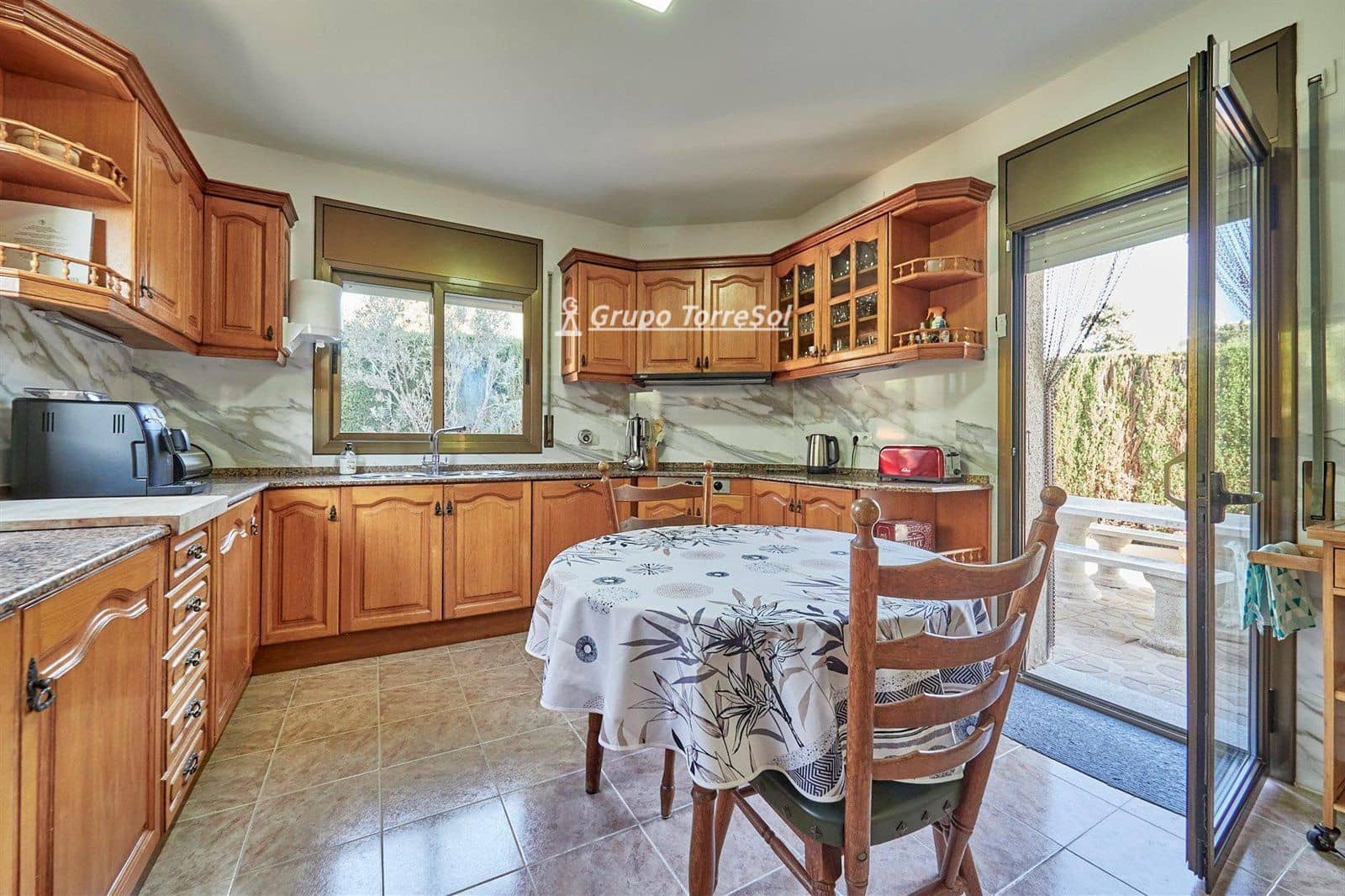 4 slaapkamer Villa te koop in El Vendrell met zwembad - € 450.000 (Ref: 9536223)