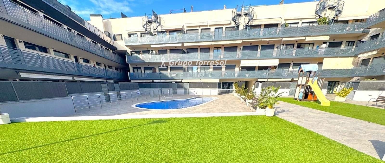 3 bedroom Flat for sale in El Vendrell with pool - € 285,000 (Ref: 9536225)