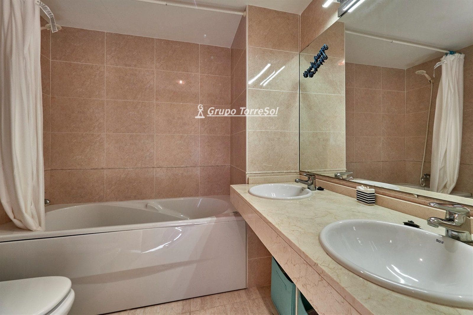 3 soveværelse Byhus til salg i Calafell med swimmingpool - € 480.000 (Ref: 9536226)