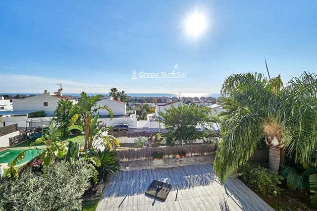 3 soveværelse Byhus til salg i Calafell med swimmingpool - € 480.000 (Ref: 9536226)