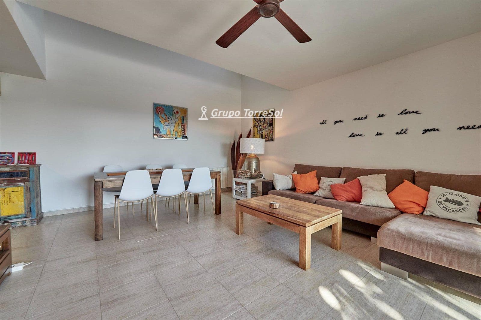 3 soveværelse Byhus til salg i Calafell med swimmingpool - € 480.000 (Ref: 9536226)