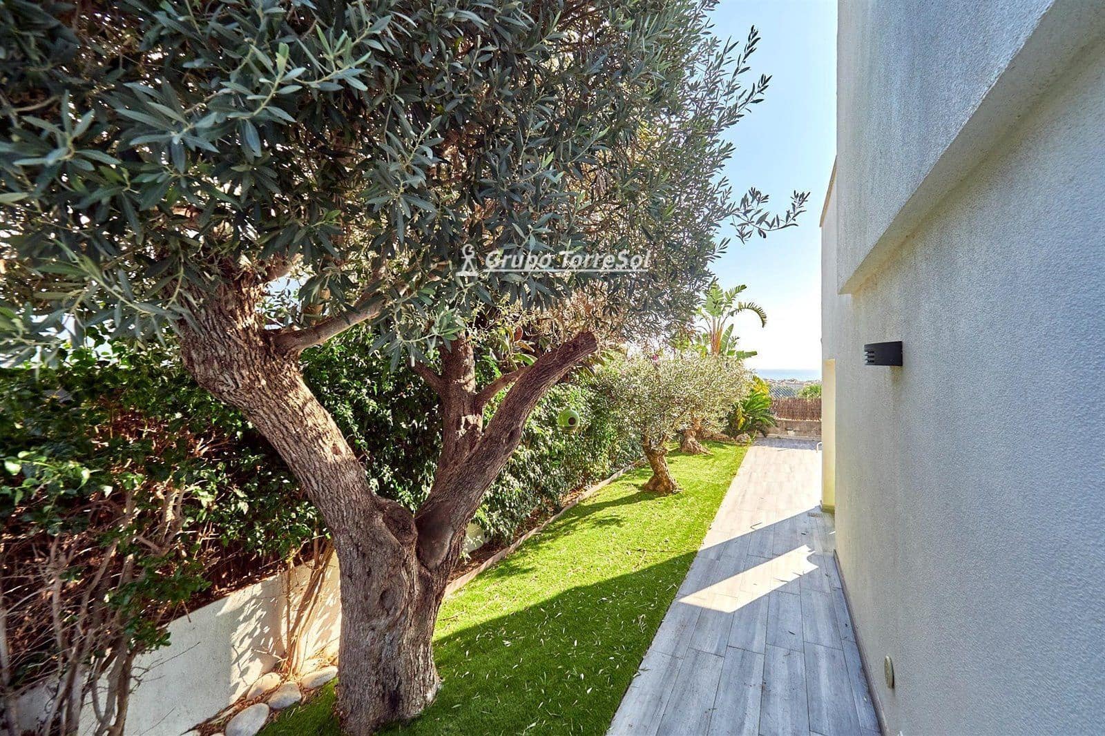 3 soveværelse Byhus til salg i Calafell med swimmingpool - € 480.000 (Ref: 9536226)