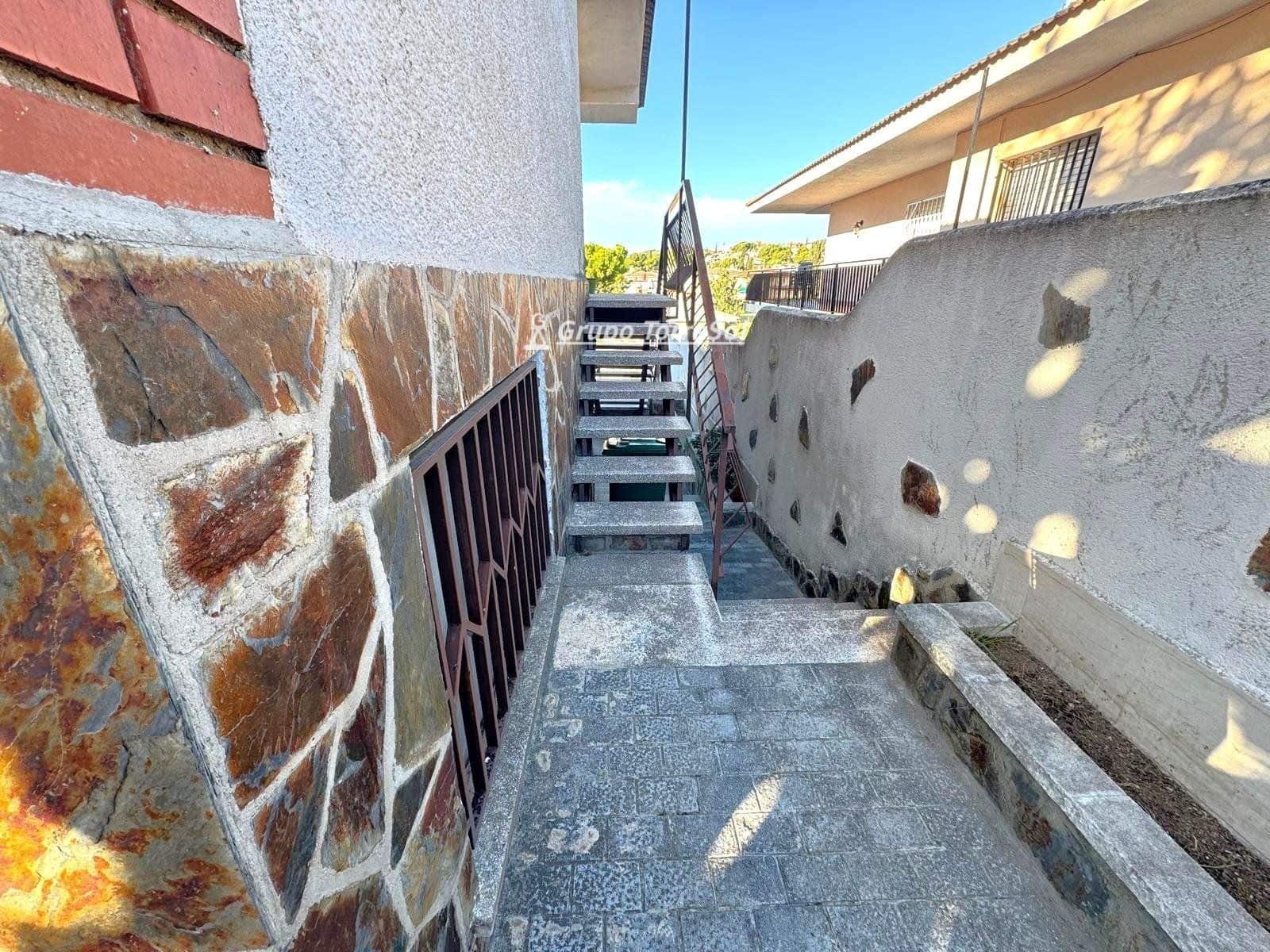 6 quarto Moradia para venda em Segur de Calafell com piscina - 335 000 € (Ref: 9536227)