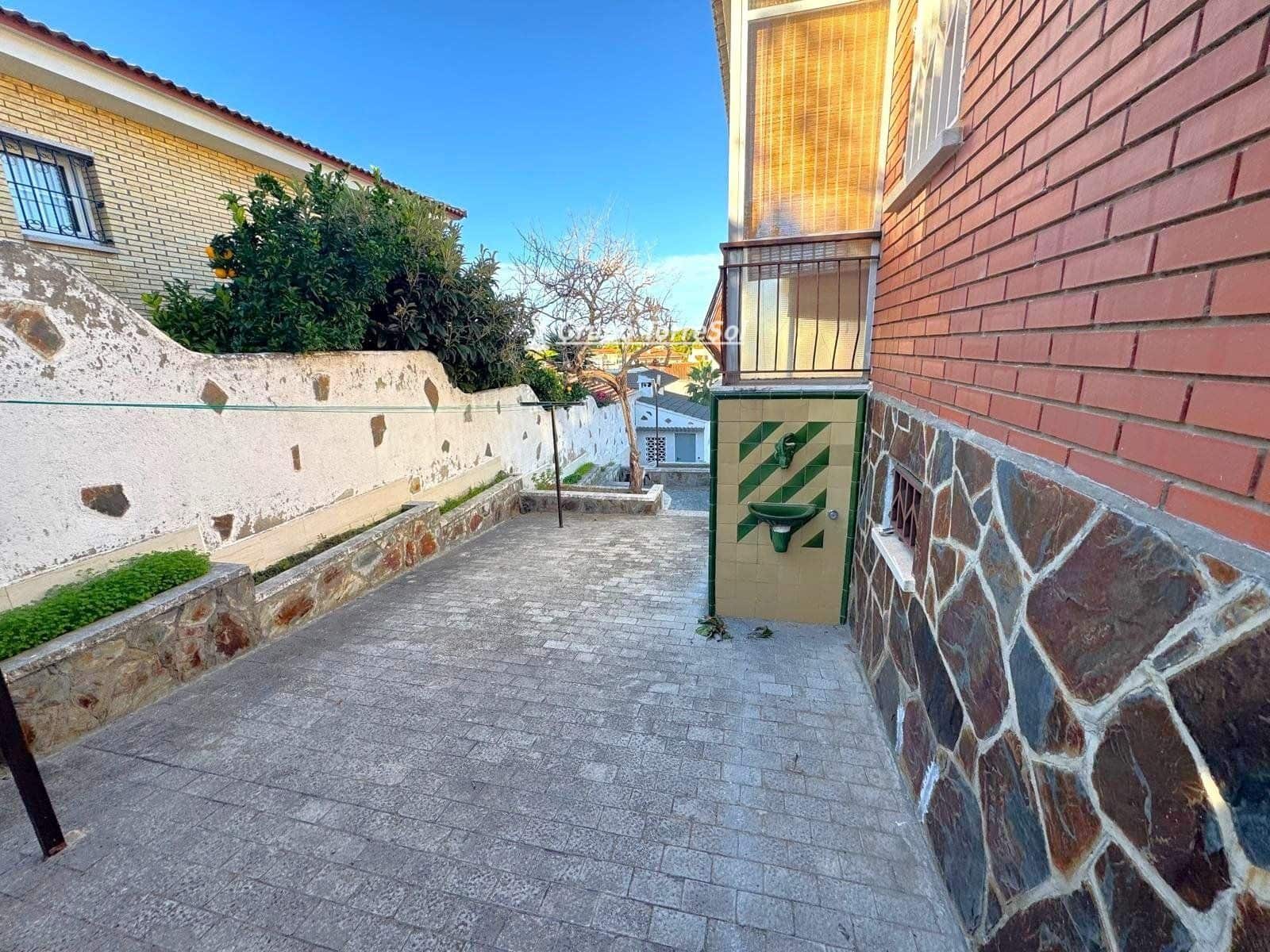 6 quarto Moradia para venda em Segur de Calafell com piscina - 335 000 € (Ref: 9536227)