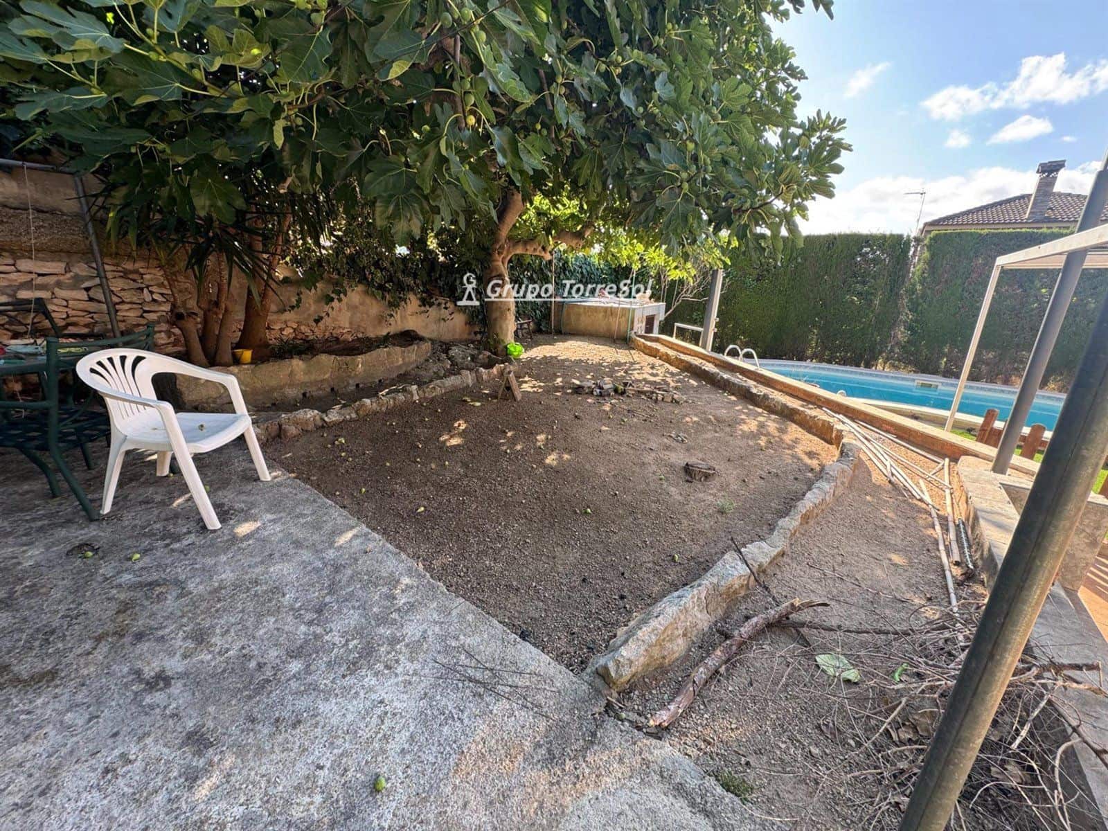 4 makuuhuone Huvila myytävänä paikassa Calafell mukana uima-altaan - 295 000 € (Ref: 9536229)