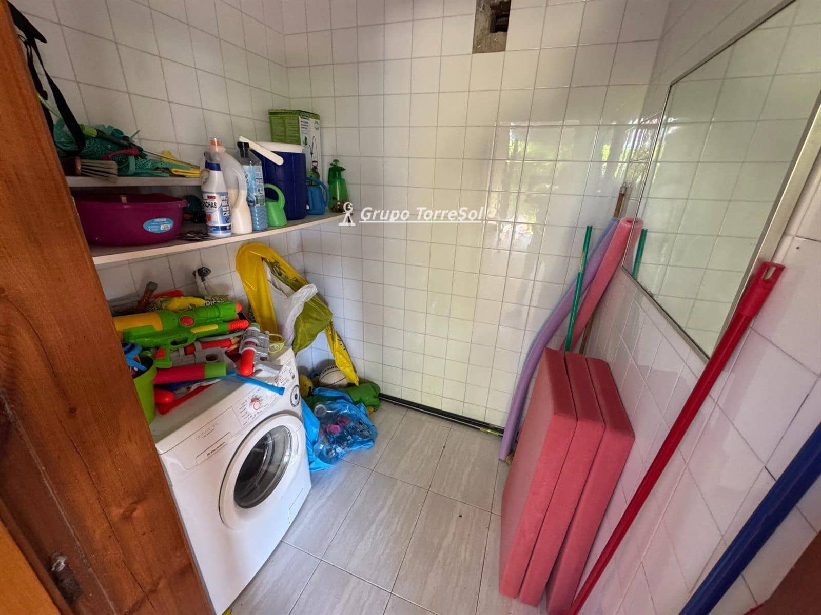 4 makuuhuone Huvila myytävänä paikassa Calafell mukana uima-altaan - 295 000 € (Ref: 9536229)