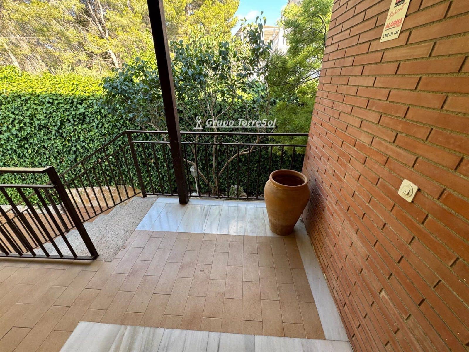 4 makuuhuone Huvila myytävänä paikassa Calafell mukana uima-altaan - 295 000 € (Ref: 9536229)