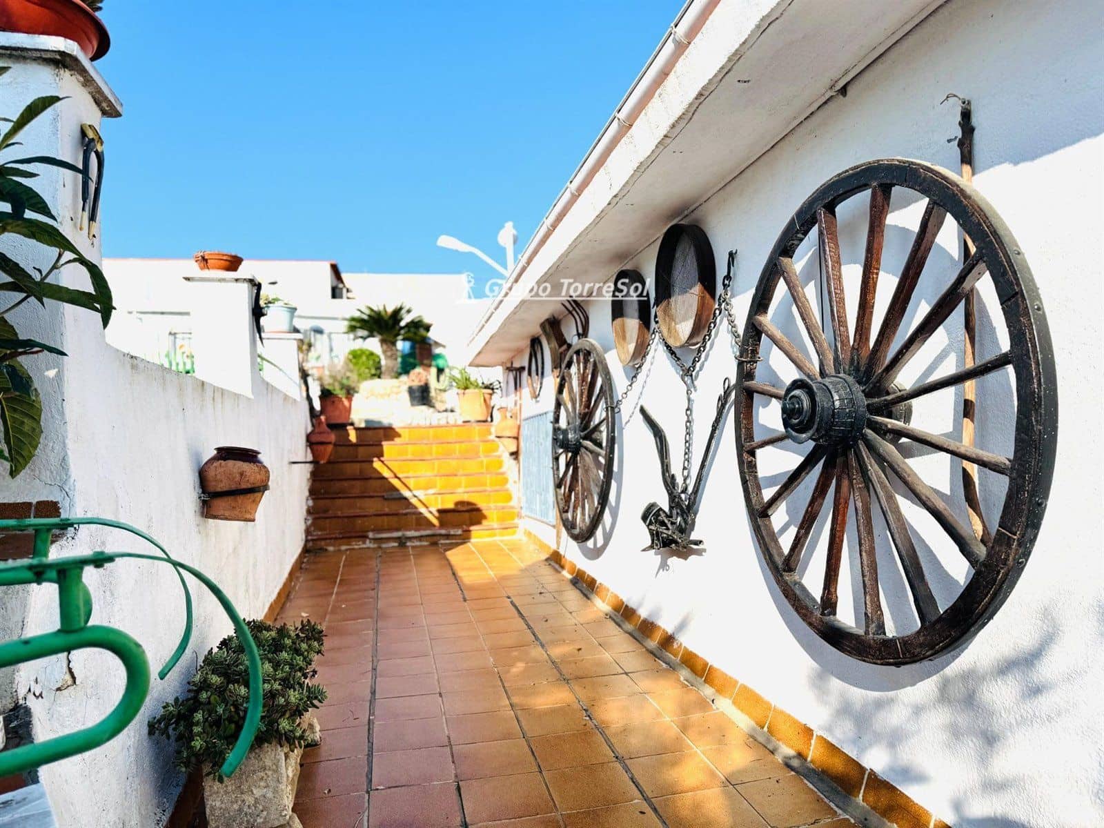 4 soveværelse Villa til salg i La Bisbal del Penedes - € 158.000 (Ref: 9536244)