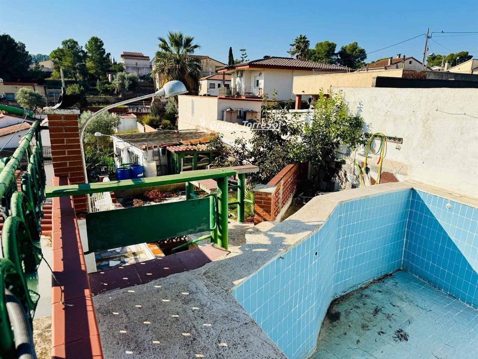 4 soveværelse Villa til salg i La Bisbal del Penedes - € 158.000 (Ref: 9536244)