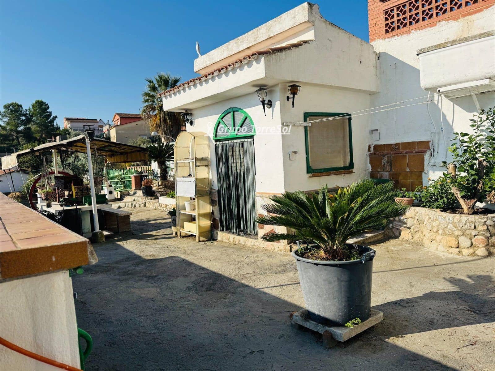 4 soveværelse Villa til salg i La Bisbal del Penedes - € 158.000 (Ref: 9536244)