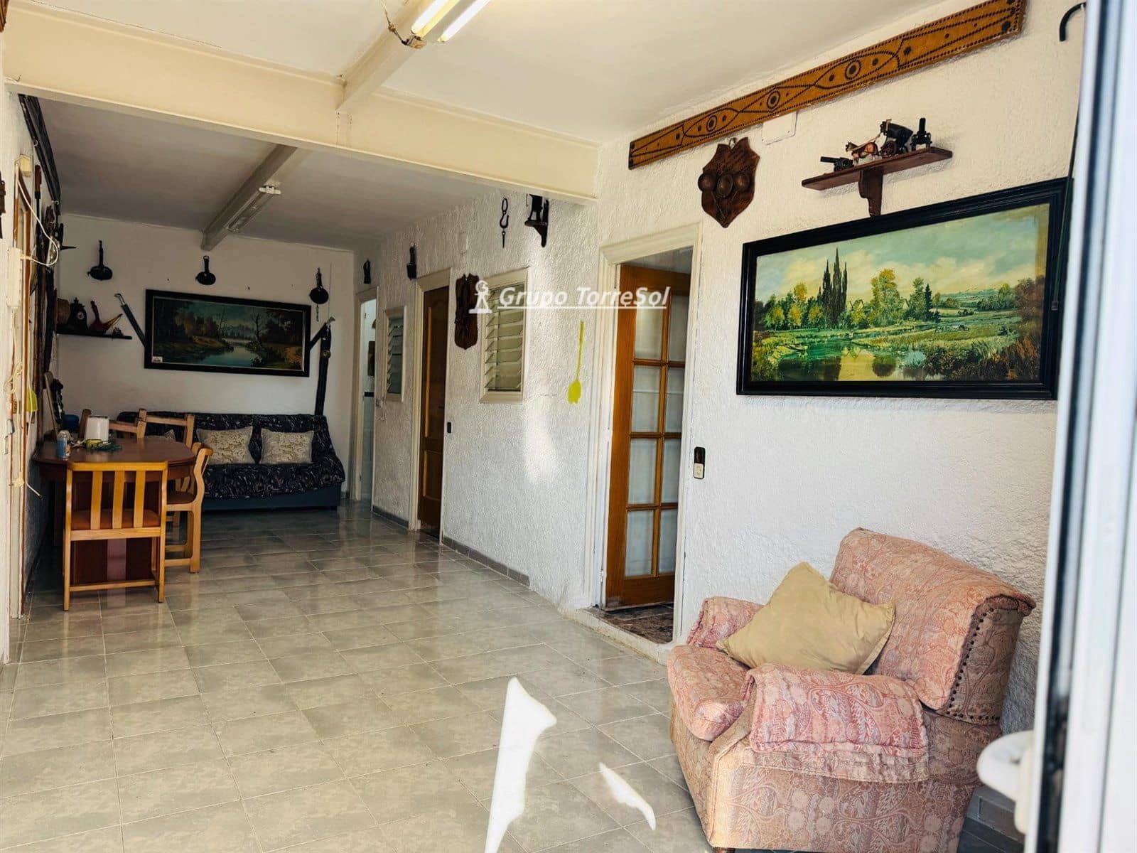 4 soveværelse Villa til salg i La Bisbal del Penedes - € 158.000 (Ref: 9536244)