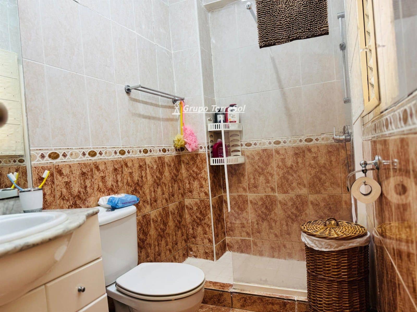 4 soveværelse Villa til salg i La Bisbal del Penedes - € 158.000 (Ref: 9536244)