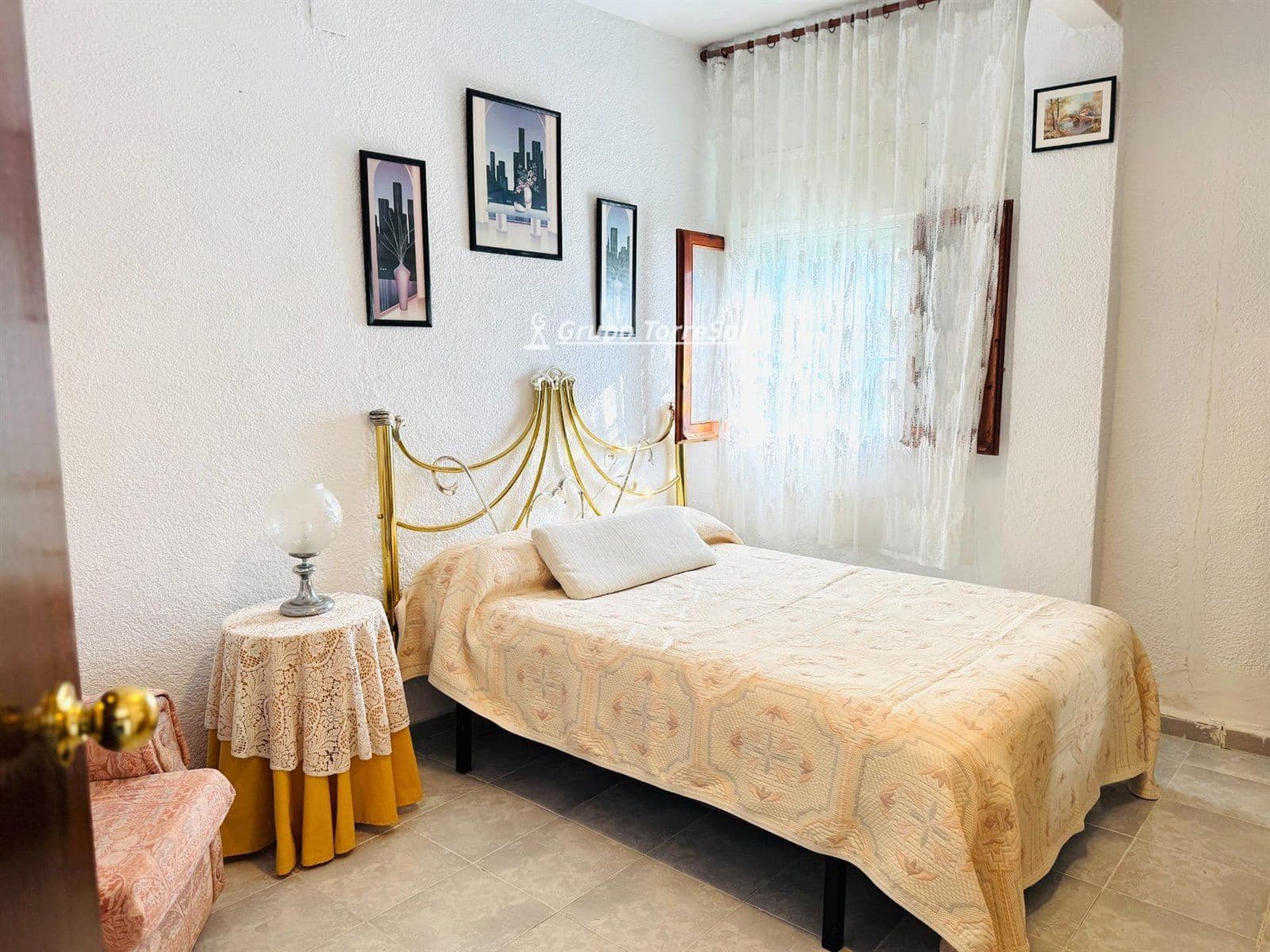 4 soveværelse Villa til salg i La Bisbal del Penedes - € 158.000 (Ref: 9536244)