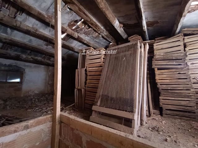 3 soveværelse Villa til salg i Masllorenç - € 57.000 (Ref: 9536246)