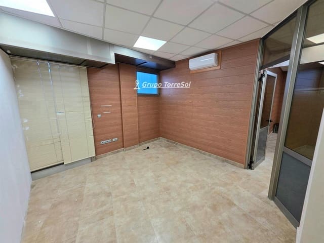 4 slaapkamer Commercieel te huur in Torredembarra - € 700 (Ref: 9536248)