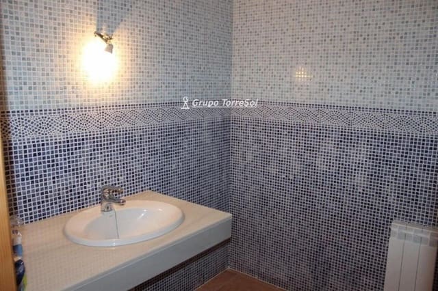 Piso de 3 habitaciones en Torredembarra en alquiler con garaje - 710 € (Ref: 9537353)