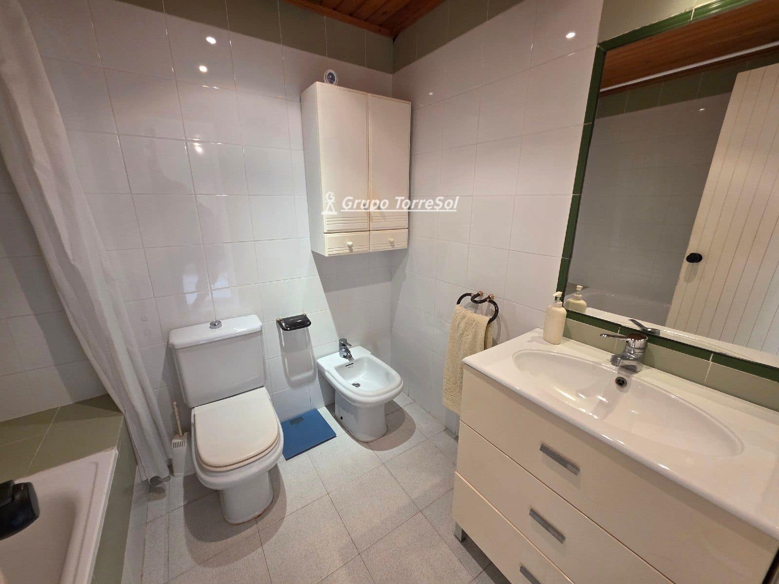 4 quarto Apartamento para venda em Torredembarra com piscina garagem - 205 000 € (Ref: 9537354)