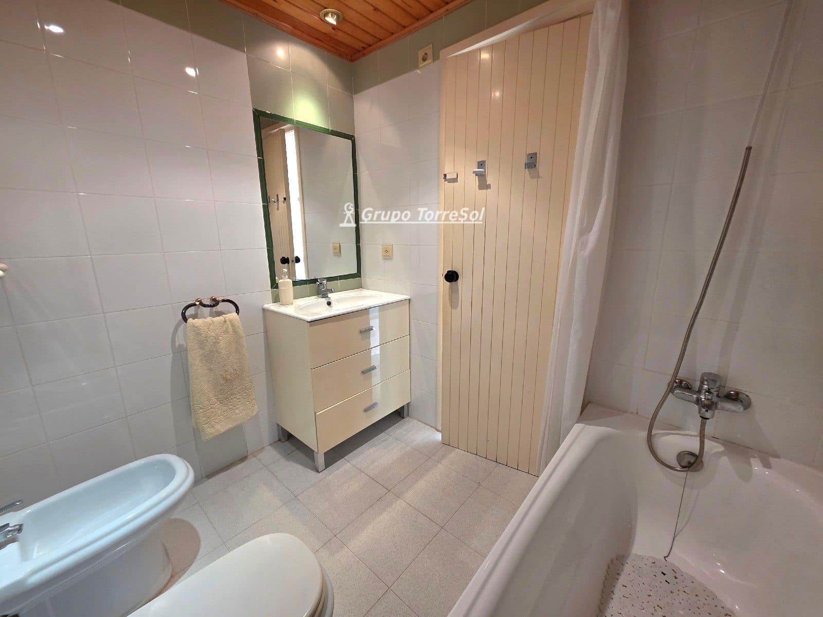 4 quarto Apartamento para venda em Torredembarra com piscina garagem - 205 000 € (Ref: 9537354)