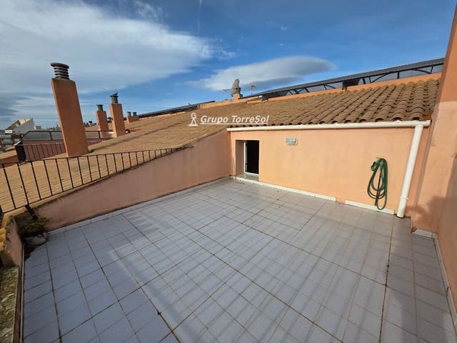 4 quarto Apartamento para venda em Torredembarra com piscina garagem - 205 000 € (Ref: 9537354)