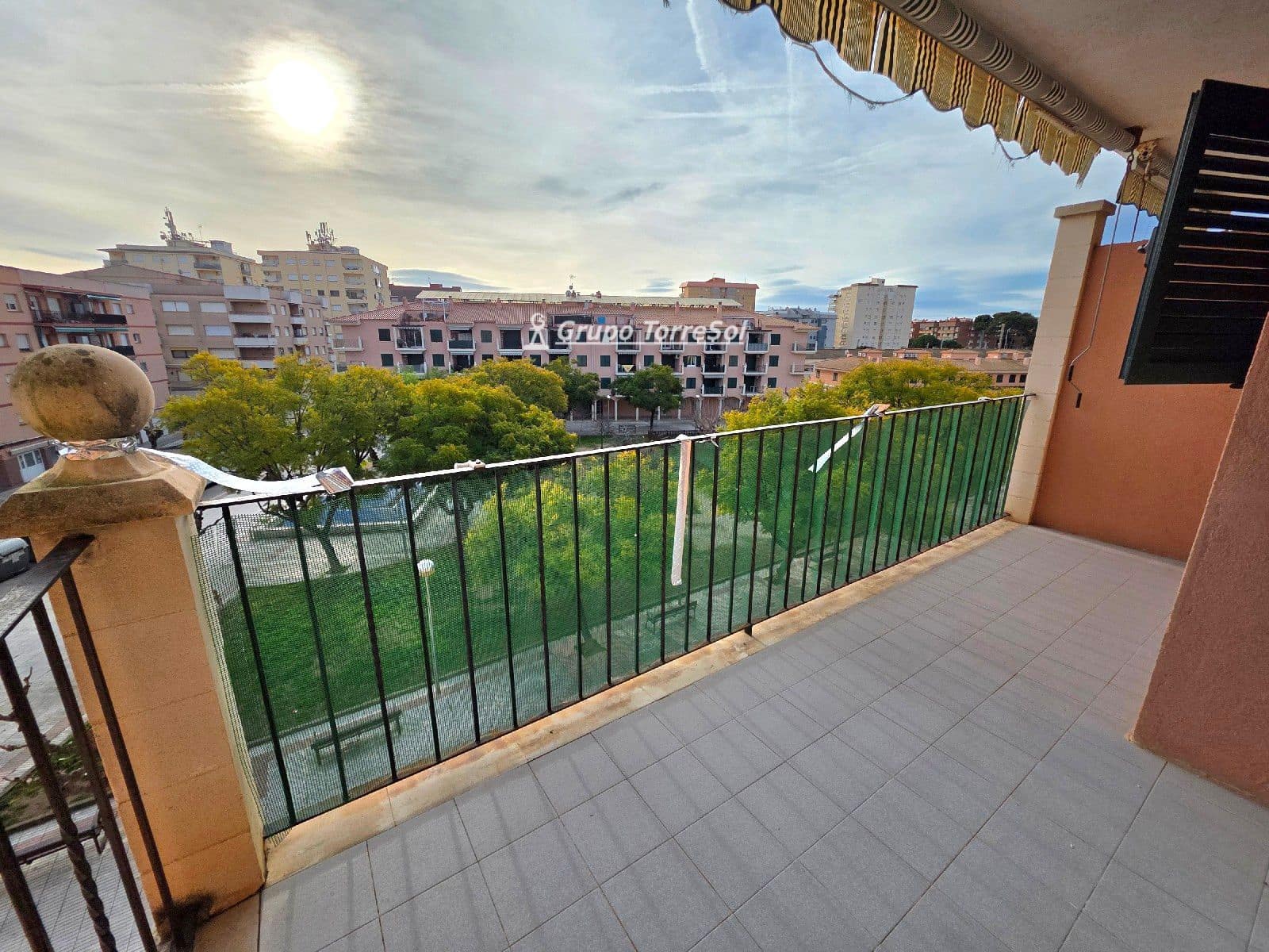 4 quarto Apartamento para venda em Torredembarra com piscina garagem - 205 000 € (Ref: 9537354)