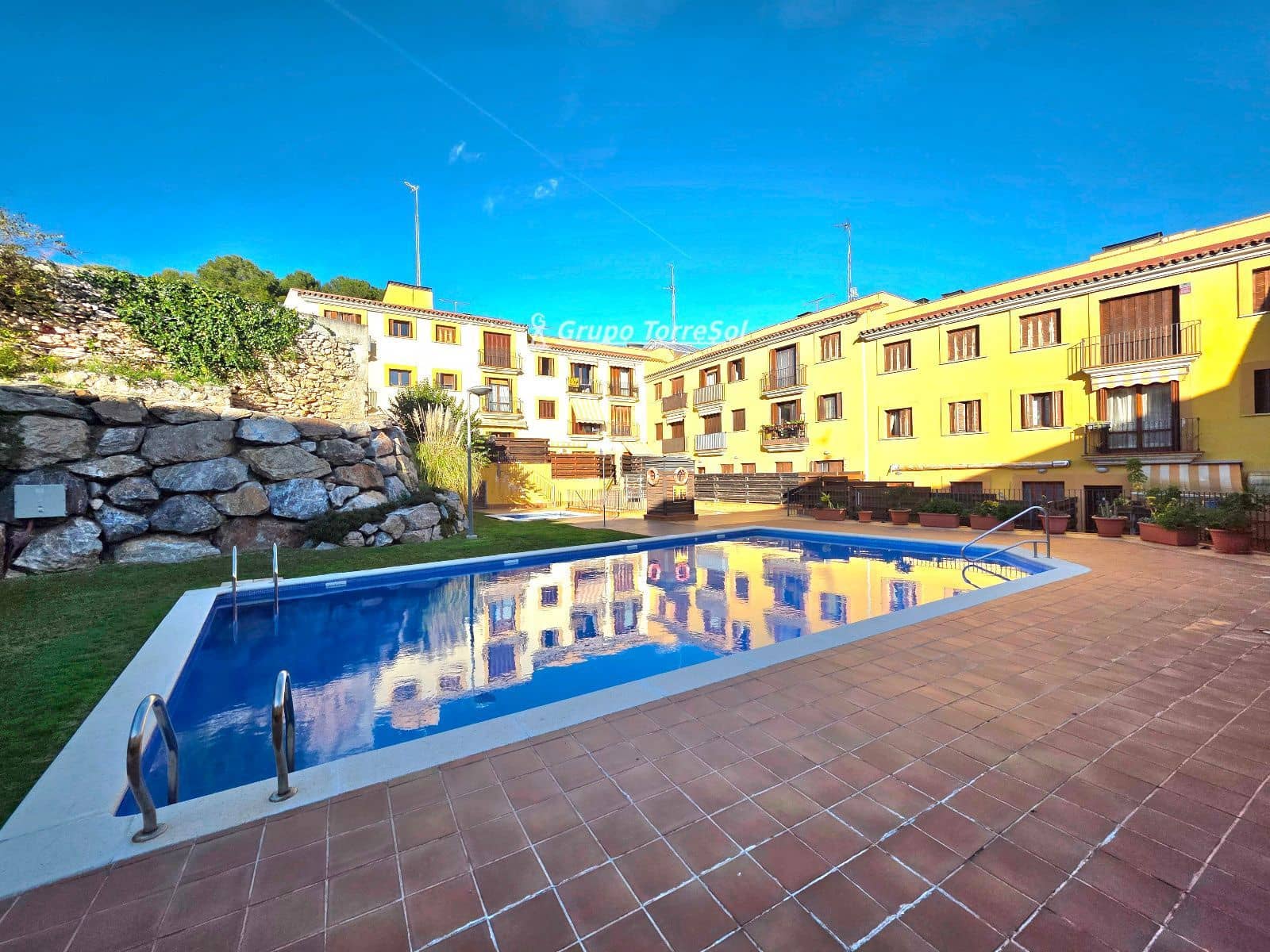 1 bedroom Flat for sale in Creixell with pool garage - € 179,000 (Ref: 9541834)