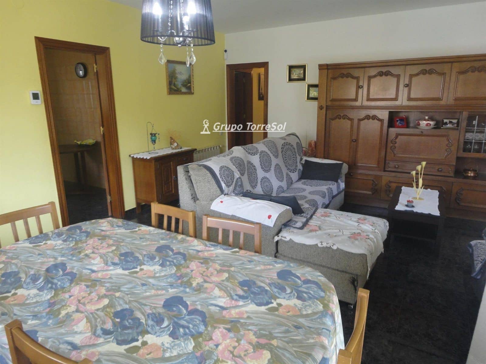 7 soveværelse Villa til salg i Segur de Calafell med garage - € 249.000 (Ref: 9547113)