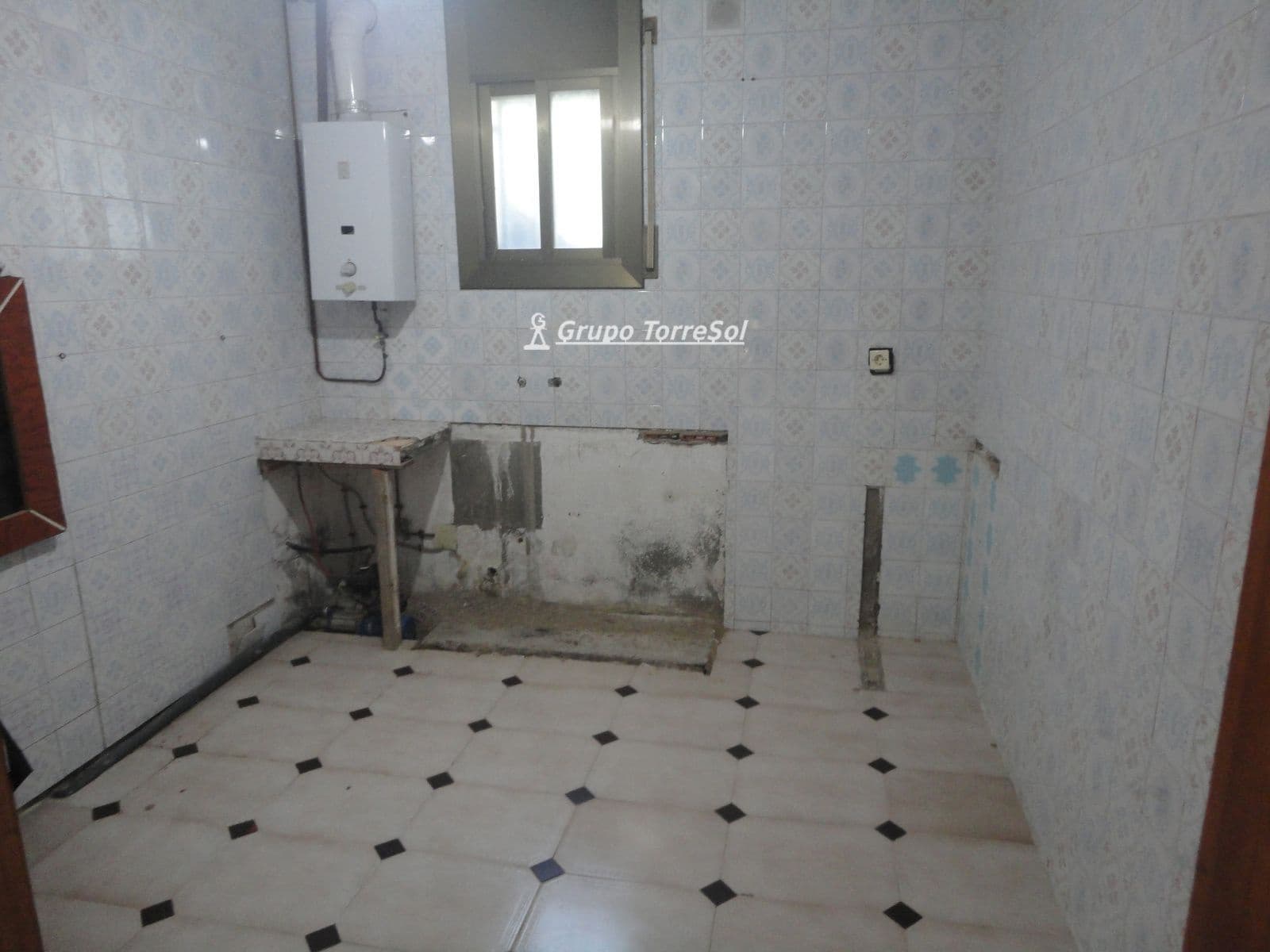 7 soveværelse Villa til salg i Segur de Calafell med garage - € 249.000 (Ref: 9547113)