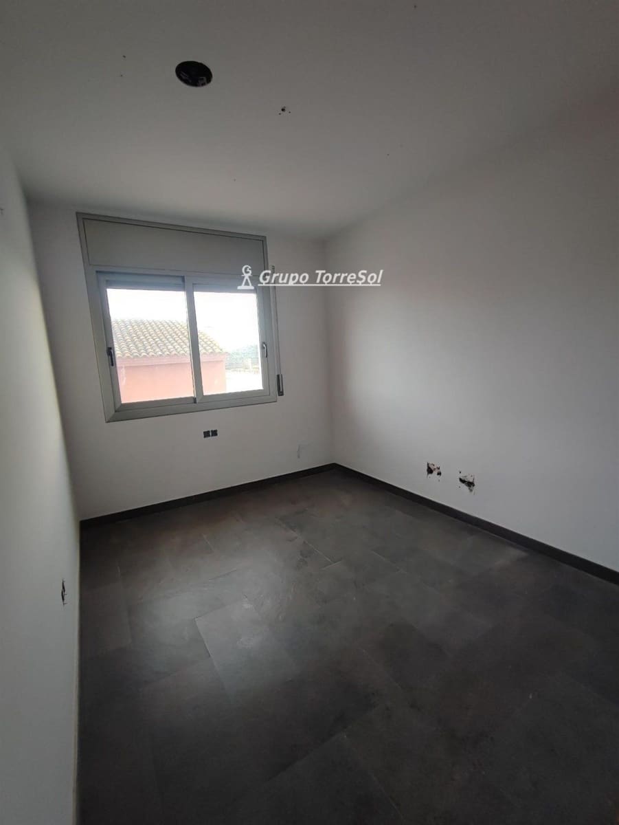 6 quarto Restaurante/Bar para venda em La Bisbal del Penedes - 210 000 € (Ref: 9552550)